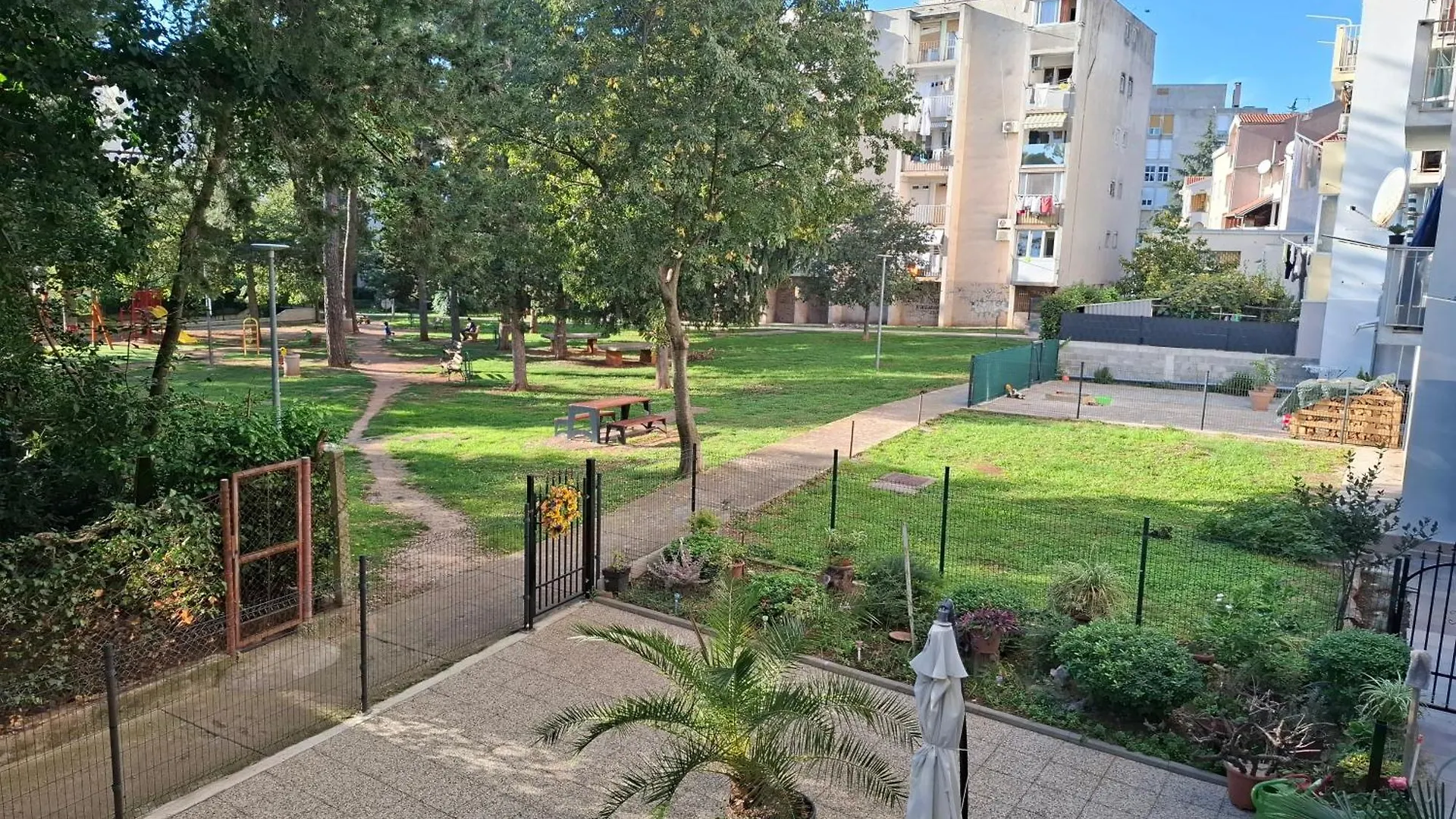 Apartment Park Melada contacts